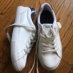 Women’s classic white leather Nautica sneakers